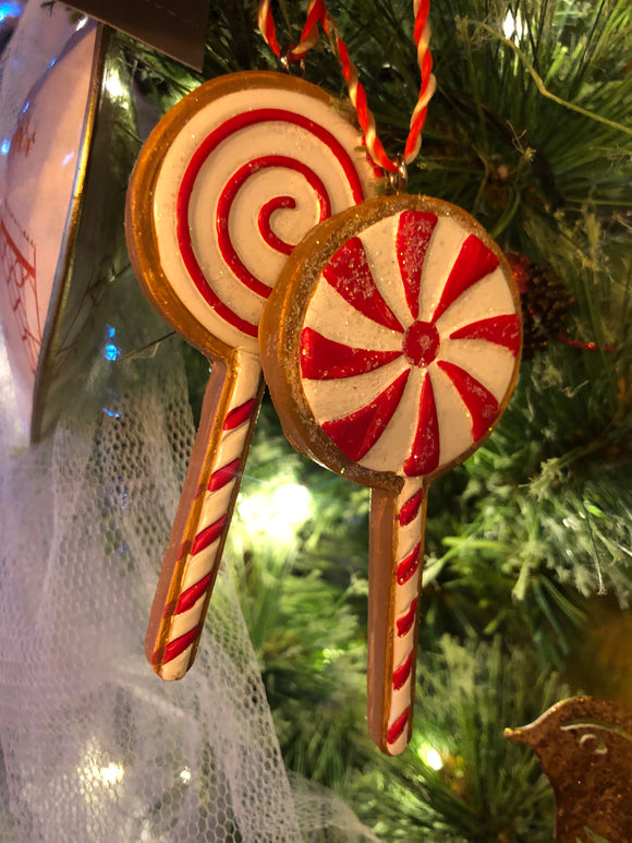 Gingerbread lollipops