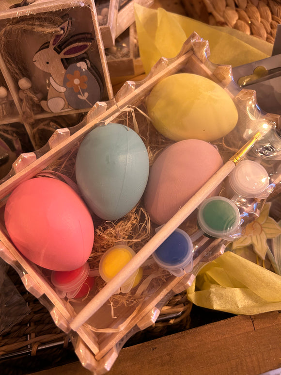 Paint your own egg set