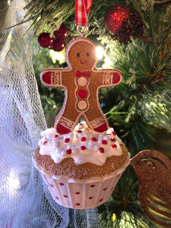 Gingerbread Man on Cupcake